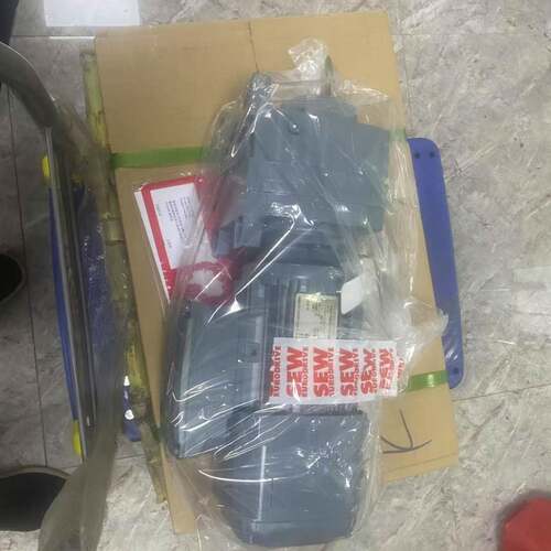 赛威速机SEW电机DRN132S4BE11HF/FG配电机带刹车