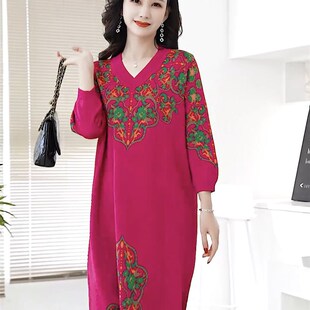 早秋新款漂亮v领针织连衣裙电脑提花宽松遮肚洋气妈妈中长款毛衣