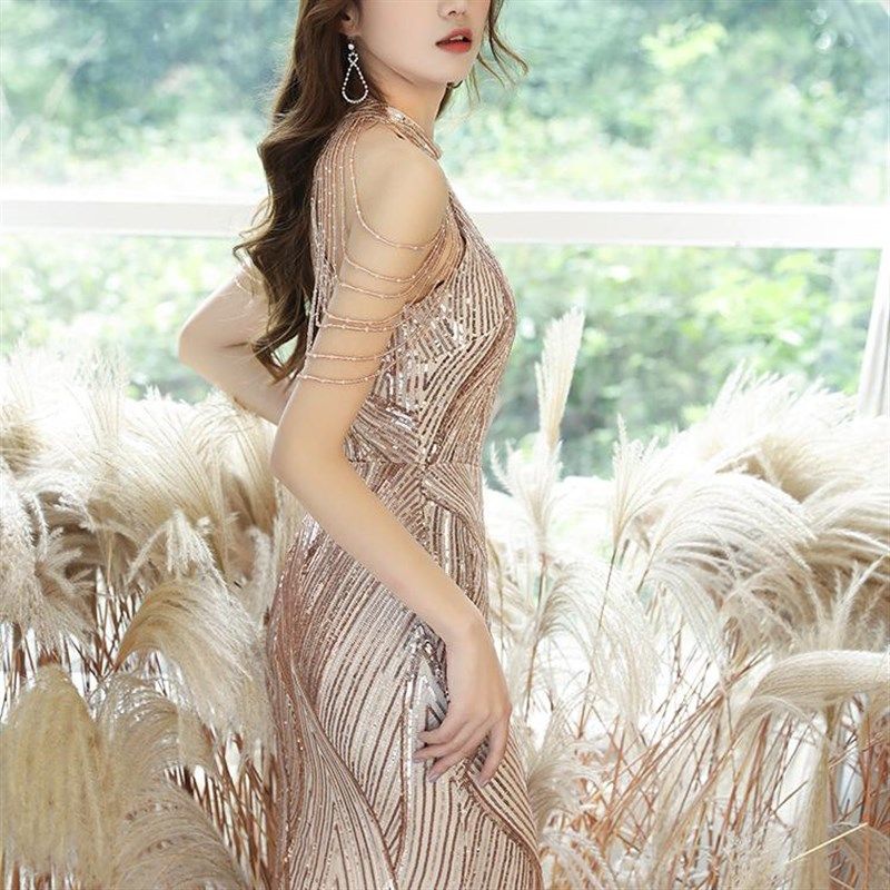 金色晚礼服女2024新款宴会气质主持高级感轻奢小众高端爆闪鱼尾裙