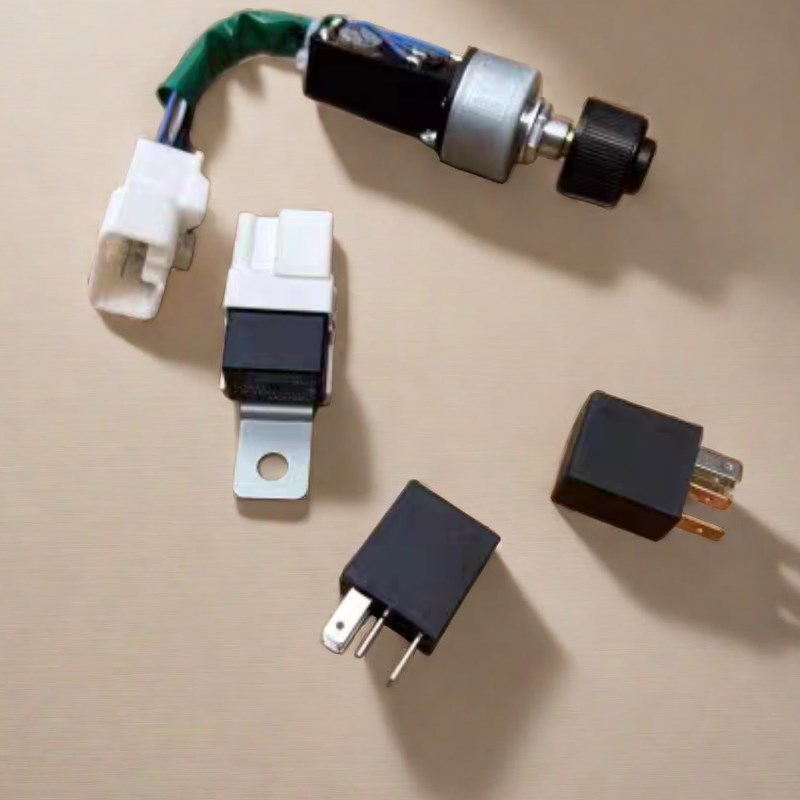 久保田拖拉机954全车配件久保田收割机空调开关AC继电器档位驾驶