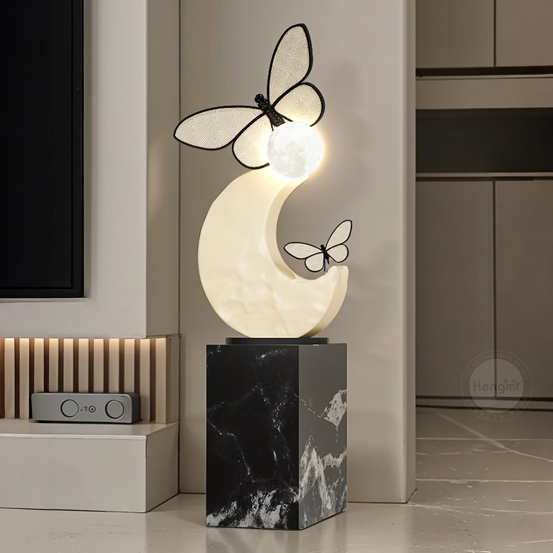 法式复古客厅落地摆件中古风蝴蝶电视柜旁家居装饰小众高级感带灯