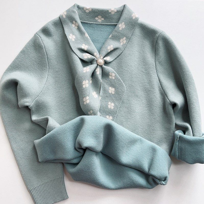 2023新款妈妈秋装洋气打底衫上衣中老年女春秋冬毛衣围巾领宽松款