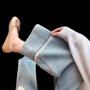 宽边弹力大码直筒牛仔女春季新款梨型身材胖妹妹mm巨显瘦九分裤子