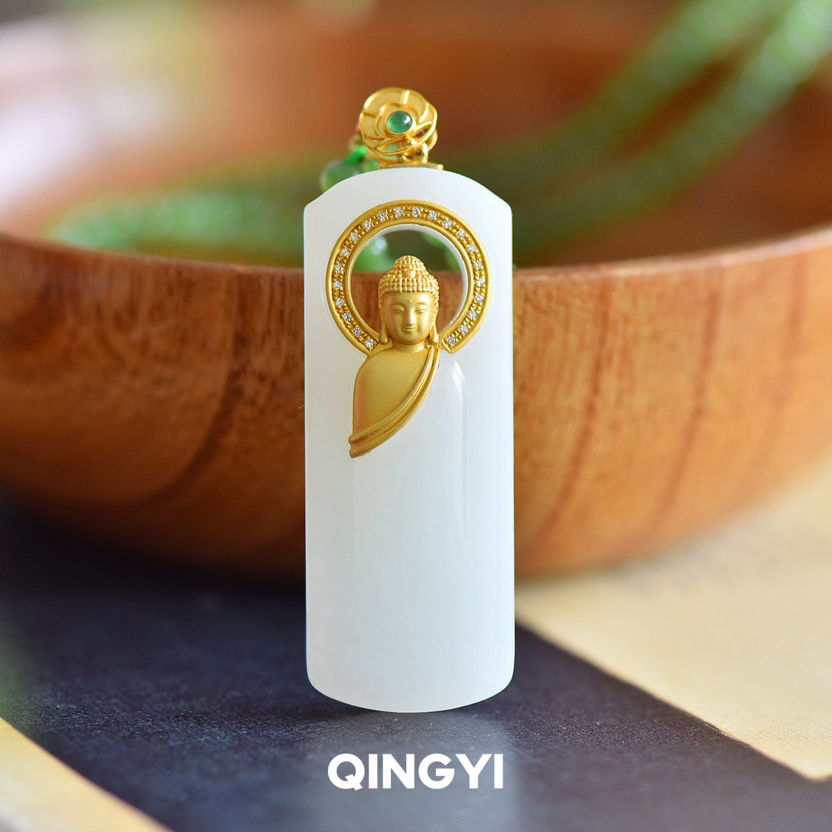 天然新疆山料和田羊脂玉无事牌吊坠18k金男女款大日如来玉石挂件