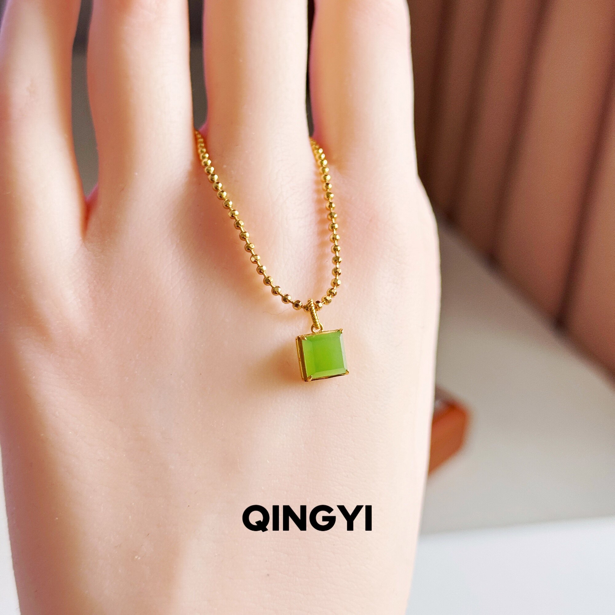 天然俄料和田玉碧玉方糖吊坠18k金苹果绿女款方形玉石挂件迷你版