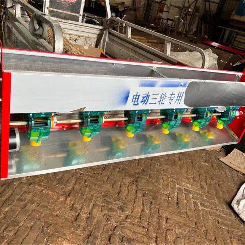 不锈钢电动三轮车用的48v60v撒肥F料机流肥施肥机器化肥机械化肥