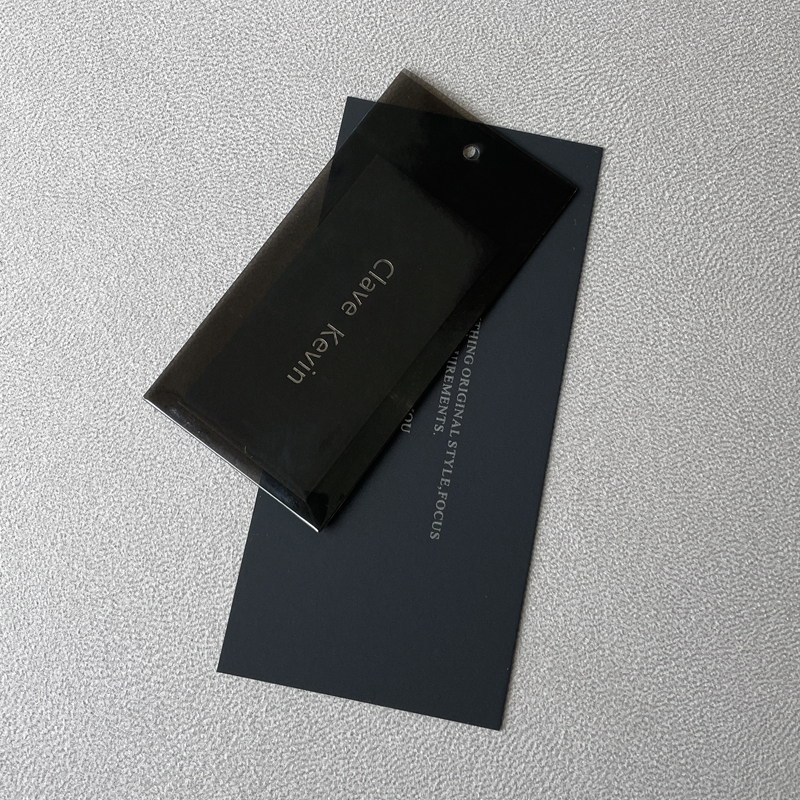 吊牌定制 男装女装黑色挂牌定做 PVC卡片标签订做