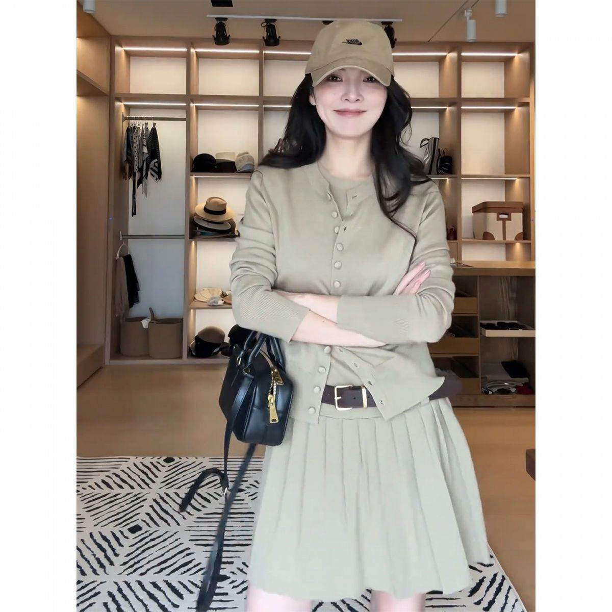 巨好看的早秋韩系套装女2026新款背心连衣裙子针织开衫短裙两件套