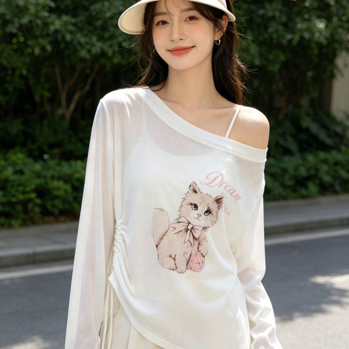 夏季天丝薄款防晒长袖t恤女一字斜肩侧边抽绳腰显瘦卡通猫咪印花