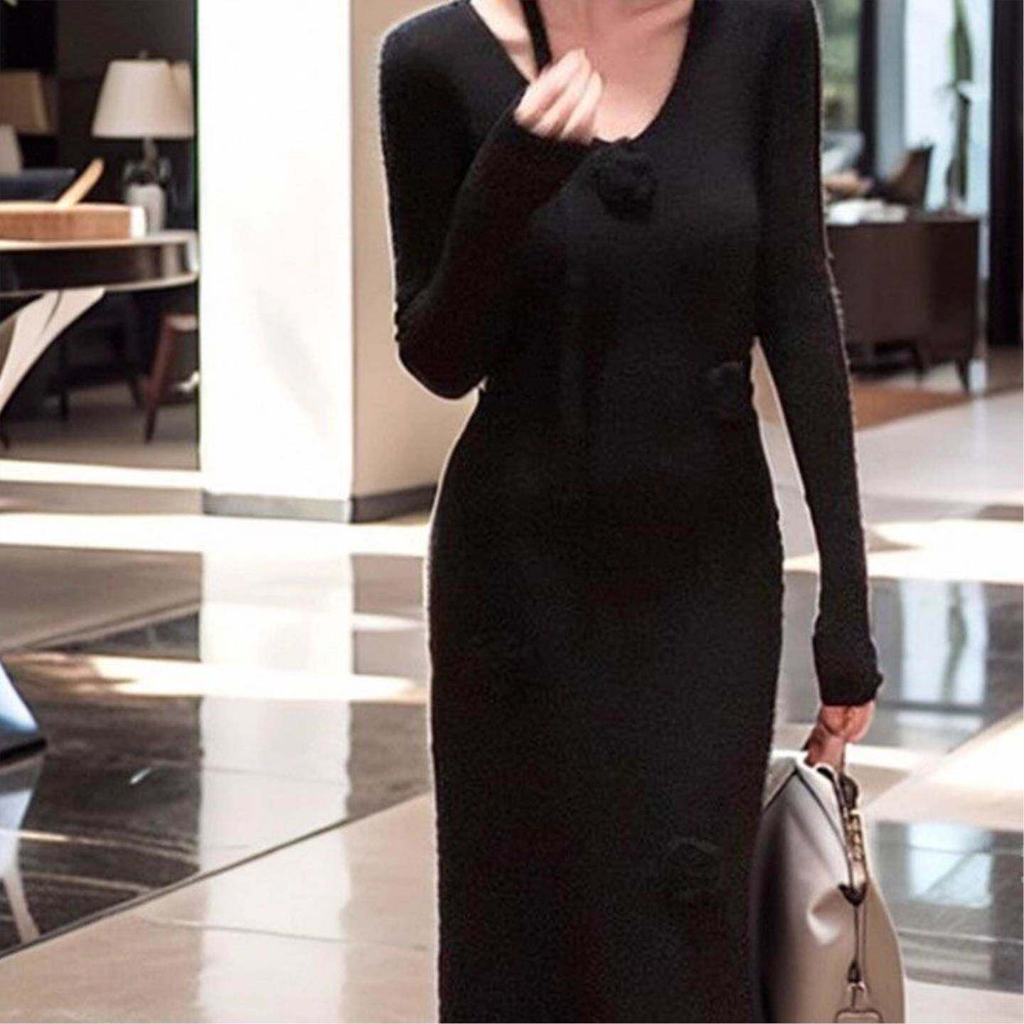 高级感针织毛衣裙春夏新款修身显瘦淑女V领中长款连衣裙长袖内搭