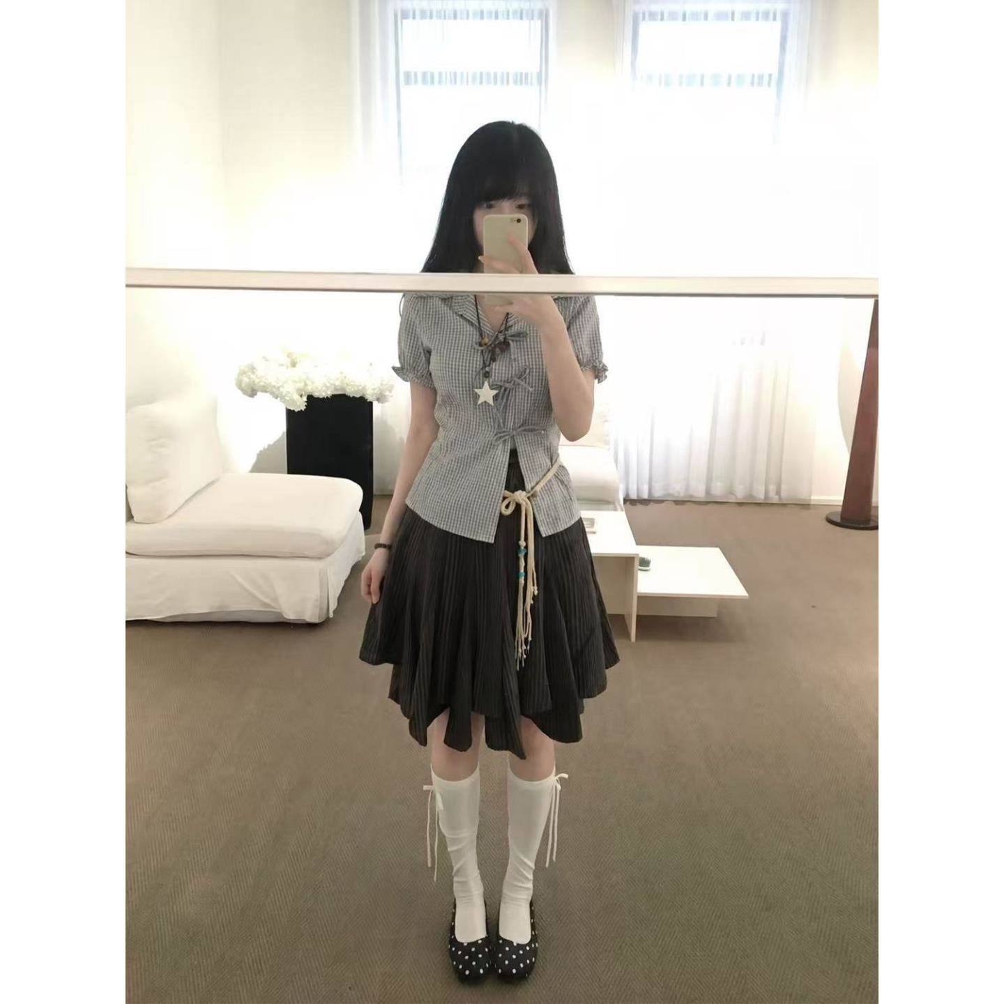 复古学院风格纹系带短袖衬衫+不规则半身裙温柔两件套