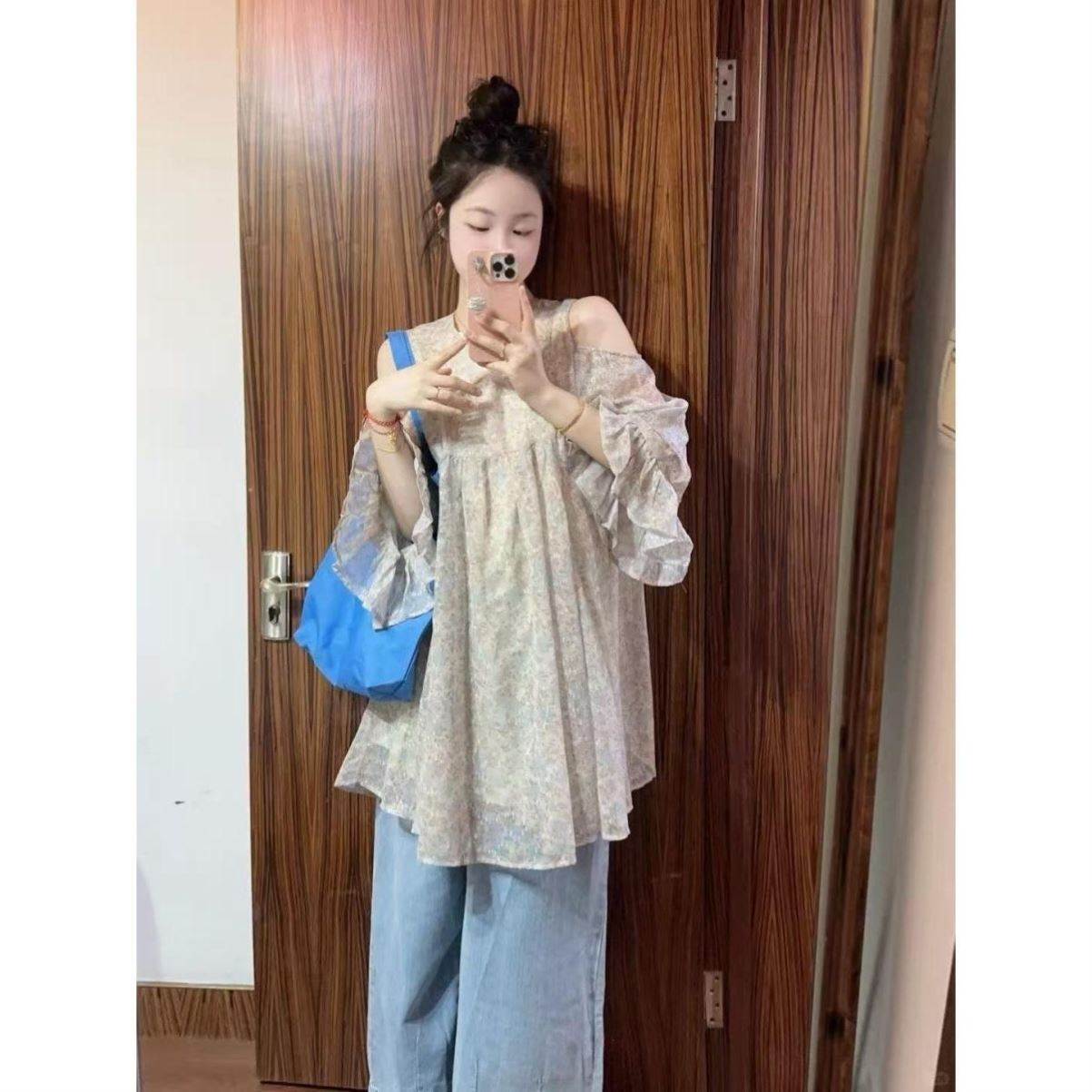 法式茶歇设计感小众不撞款连衣裙女2026碎花露肩宽松气质短裙
