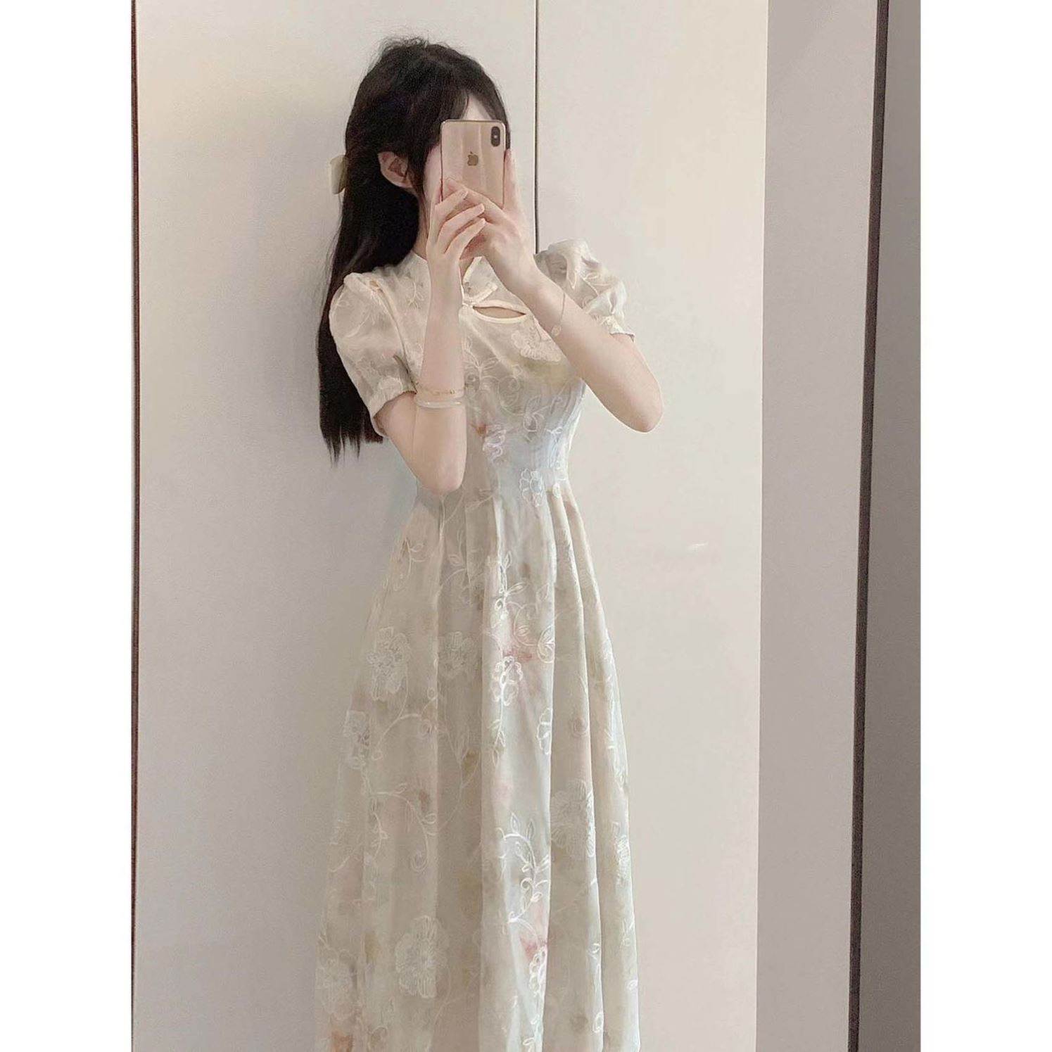 2026年新中式碎花改良旗袍连衣裙女夏年轻款少女日常收腰雪纺裙子