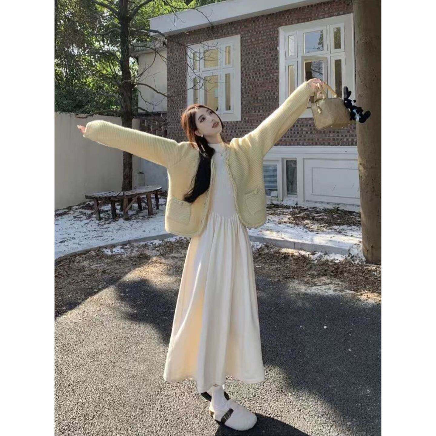 法式收腰显瘦针织连衣裙女2026春夏新款半高领打底毛衣裙A字长裙