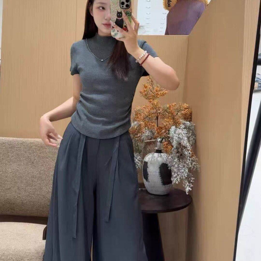 2026春秋季新款女士时尚温柔套装针织修身短袖九分阔腿裙裤两件套