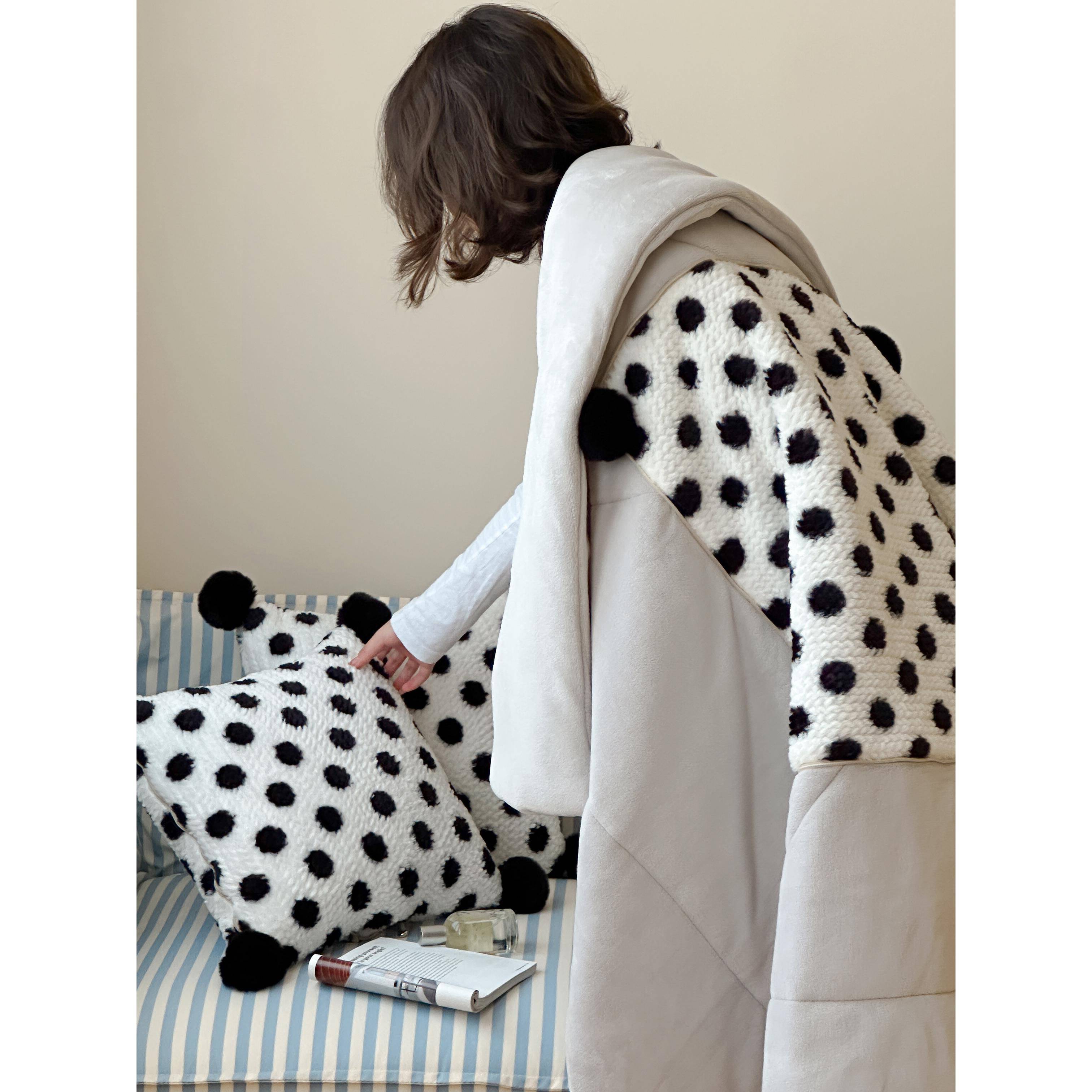 季长毛绒枕头被叠21 0合.冬05公斤VVV与办公室午睡加厚折缓冲毯汽