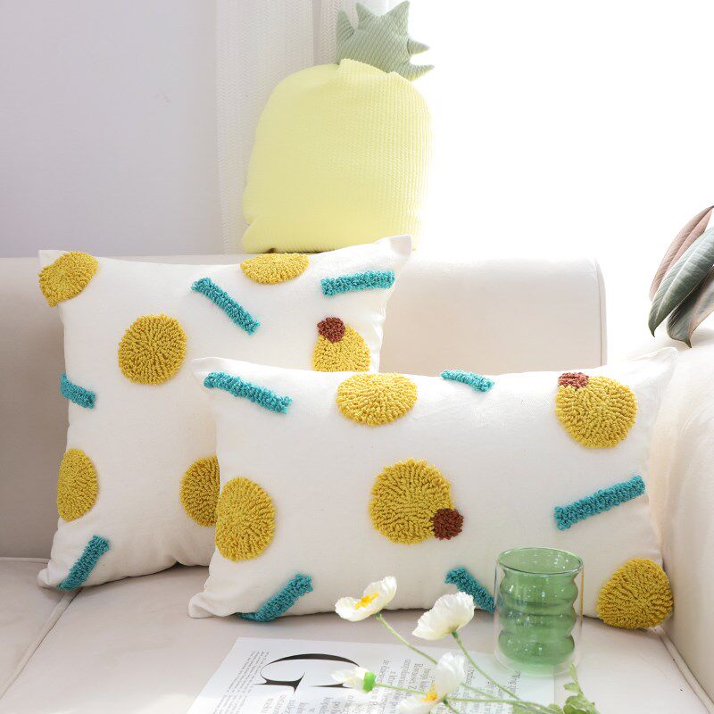 in风小新活力抱枕客厅沙发靠枕爱方枕靠垫卧室抱枕