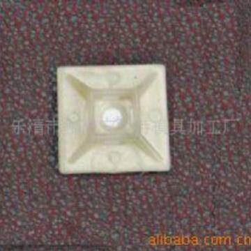 乐清博锐模具制造中心专业生产吸盘模具各种尼龙扎带模具！