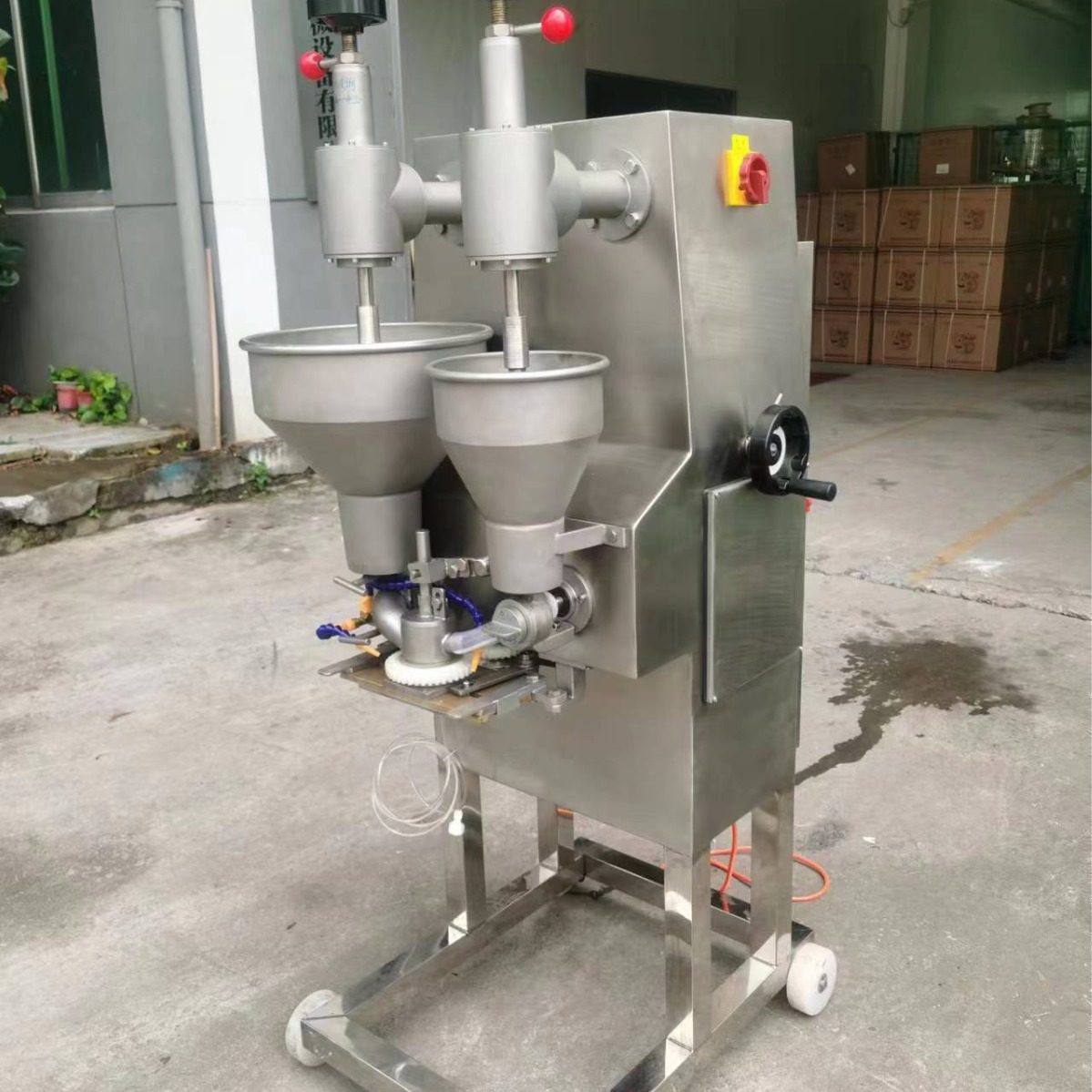 全自动牛肉丸可调大小肉丸机 肉丸生产线 撒尿牛肉丸 包馅肉丸机,清洗/食品/商业设备,其他清洗机,淘宝优惠券,粉丝福利购,淘宝优惠卷