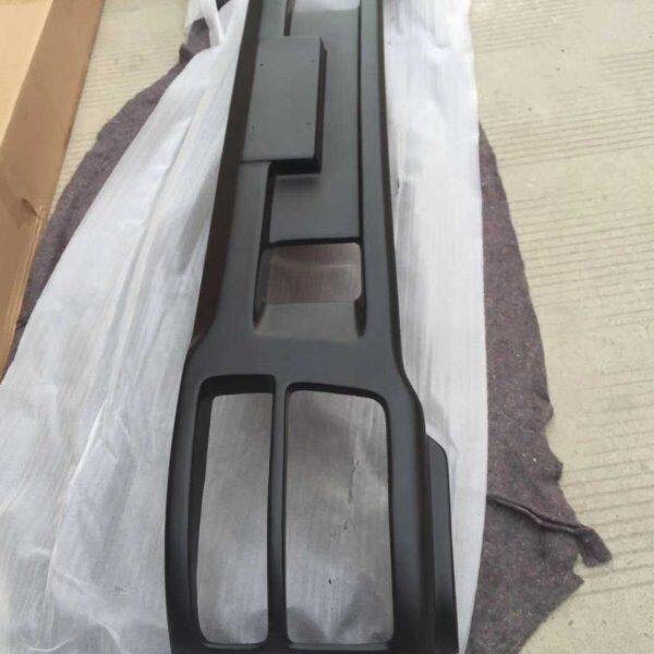 徐工吊车配件XCT12新款保险杠