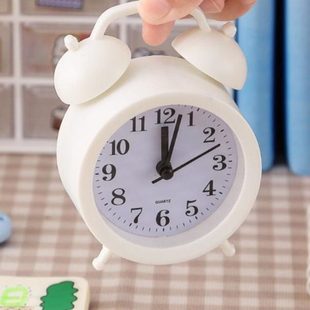 指针闹钟马蹄表塑料响铃家用小闹钟起床电池时钟儿童学生老人闹铃