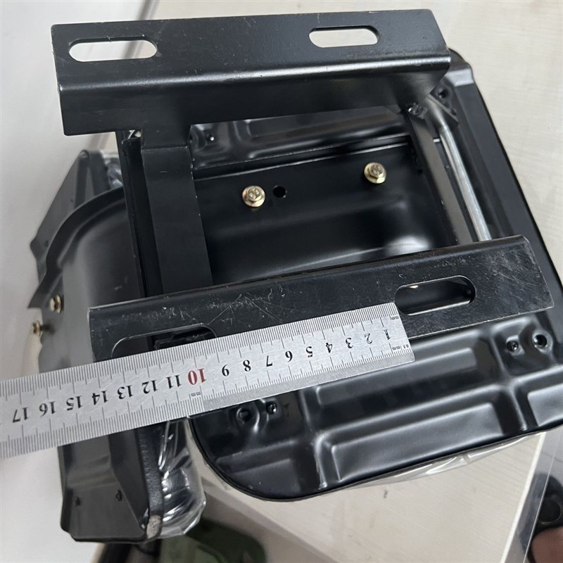 东方红洛阳小四轮拖拉机座椅改装 弹簧车座椅(这款不是悬浮的)