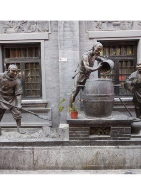 玻璃钢仿铜古代人物雕塑拉酒车买卖酒杏花村酒雕塑民俗牛拉车雕塑