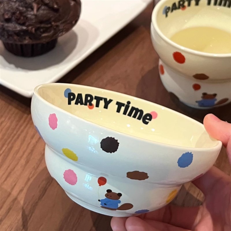 可爱点点熊陶瓷手握高颜值酸奶燕麦碗奶油系水杯办公室咖啡拉花杯