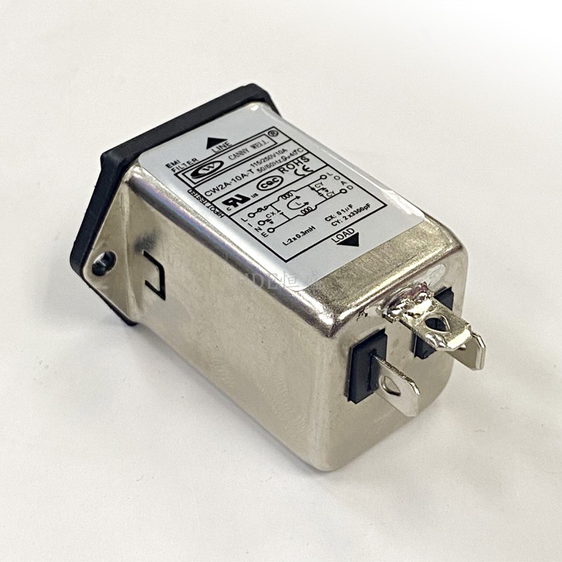 热销EMI单相220V交流电源滤波器CW2A-6A-T带保险丝10A插座式