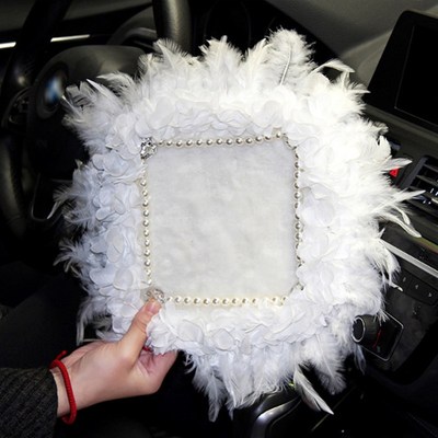 新款羽毛汽车防滑垫置物垫车载女神款创意可爱毛绒车内中控台装饰