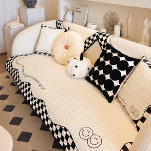 枕西湖北欧简约沙发垫四季通用时尚沙发套设计师款防滑盖布罩定制