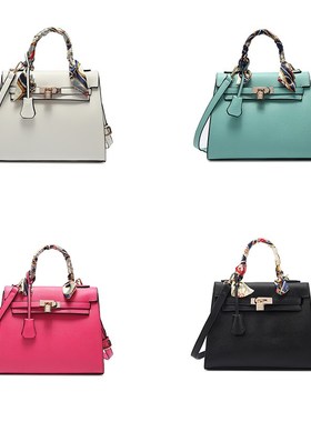 样板房衣柜衣帽间陈列包包摆件展示柜衣帽间女士包包软装饰品摆件