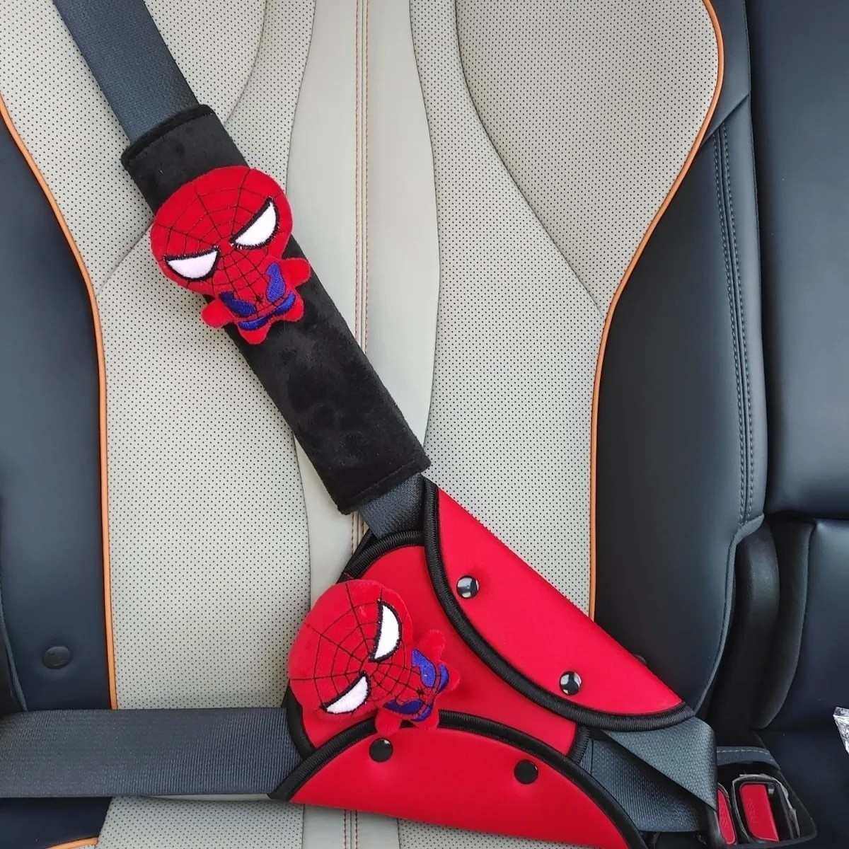 儿童安全带调节固定器防勒套保护套安全带套脖卡通汽车护新疆包邮