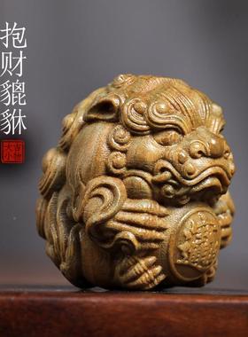天然檀木雕抱财貔貅手把件桌LTBCPX面工艺品招进宝绿有必应文玩财