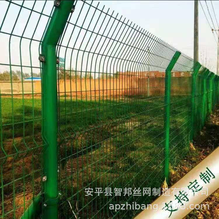 高速公路护栏网圈地围栏栅栏网绿色围栏网铁丝网果园防护隔离网