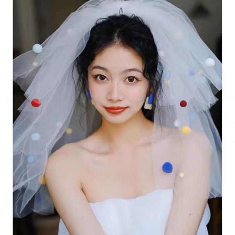 鬼马少女新款个性彩色球球蓬蓬头纱新娘求婚领证登记多巴胺小头纱