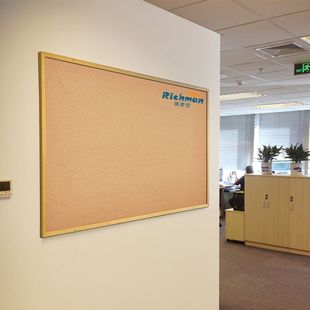 瑞驰迈原木框软木板 照片墙v 软木留言板宣传板公告栏告示板备忘