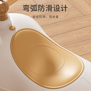 爆款宝宝花生车扭扭车1-3岁儿童溜溜车带音乐灯光万向轮滑行车