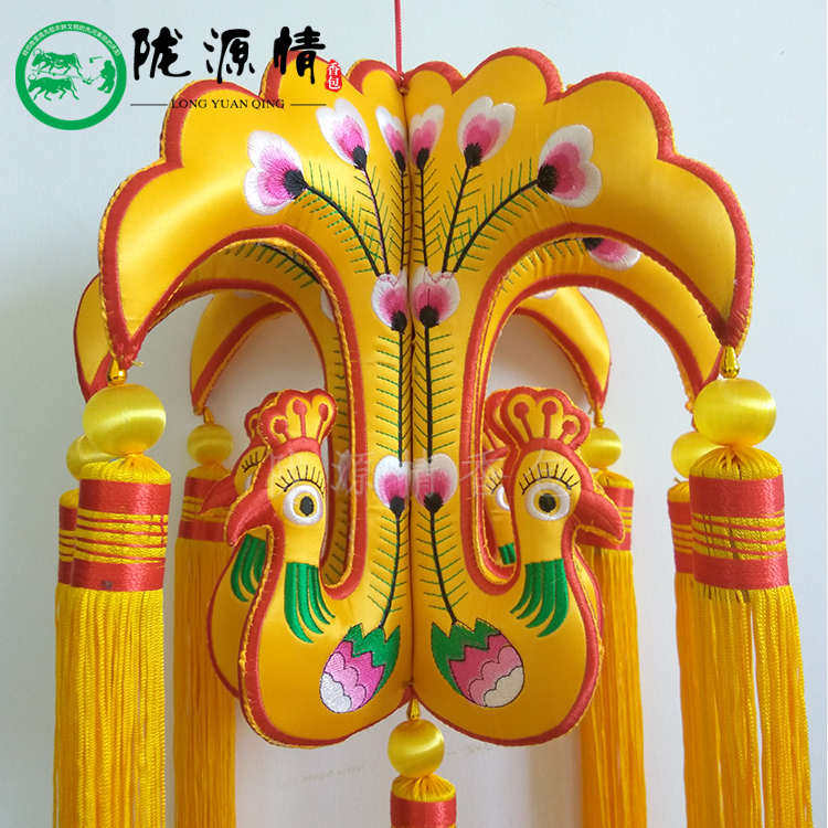 香包中国庆阳中挂件礼品特色灯国风中号孔家居刺绣民间手工艺品