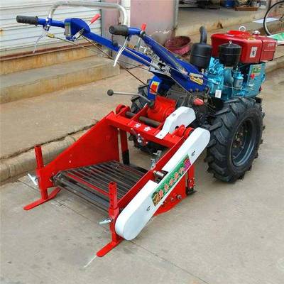 新款四轮带动地瓜收获机设备小型手扶带动根茎类植物收获机