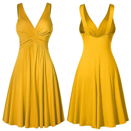 v领中腰纯色连衣裙Solid color dress with slip V-neck mid-rise