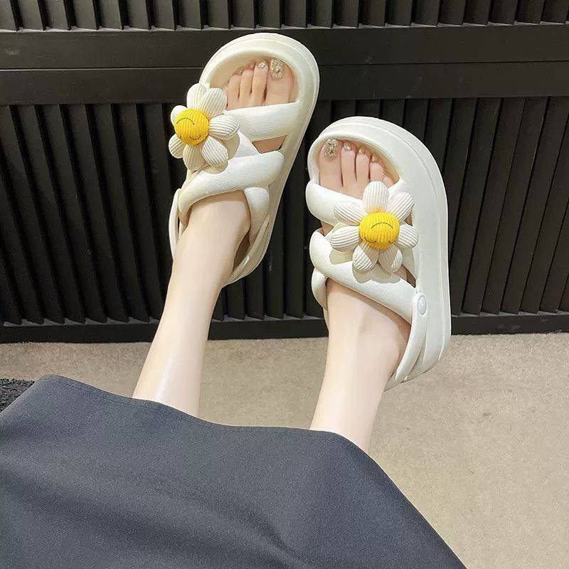 凉拖鞋女夏季外穿可爱p笑脸花朵2026新款厚底高跟两穿沙滩罗马凉