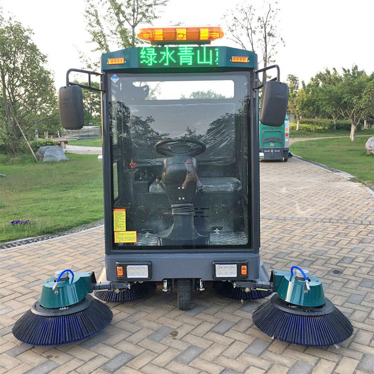 学校景区扫地机厂家充电扫地车封闭式扫路机厂家