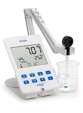 HANNA HI2202 具有蓝牙系统酸度pH-温度°C测定仪