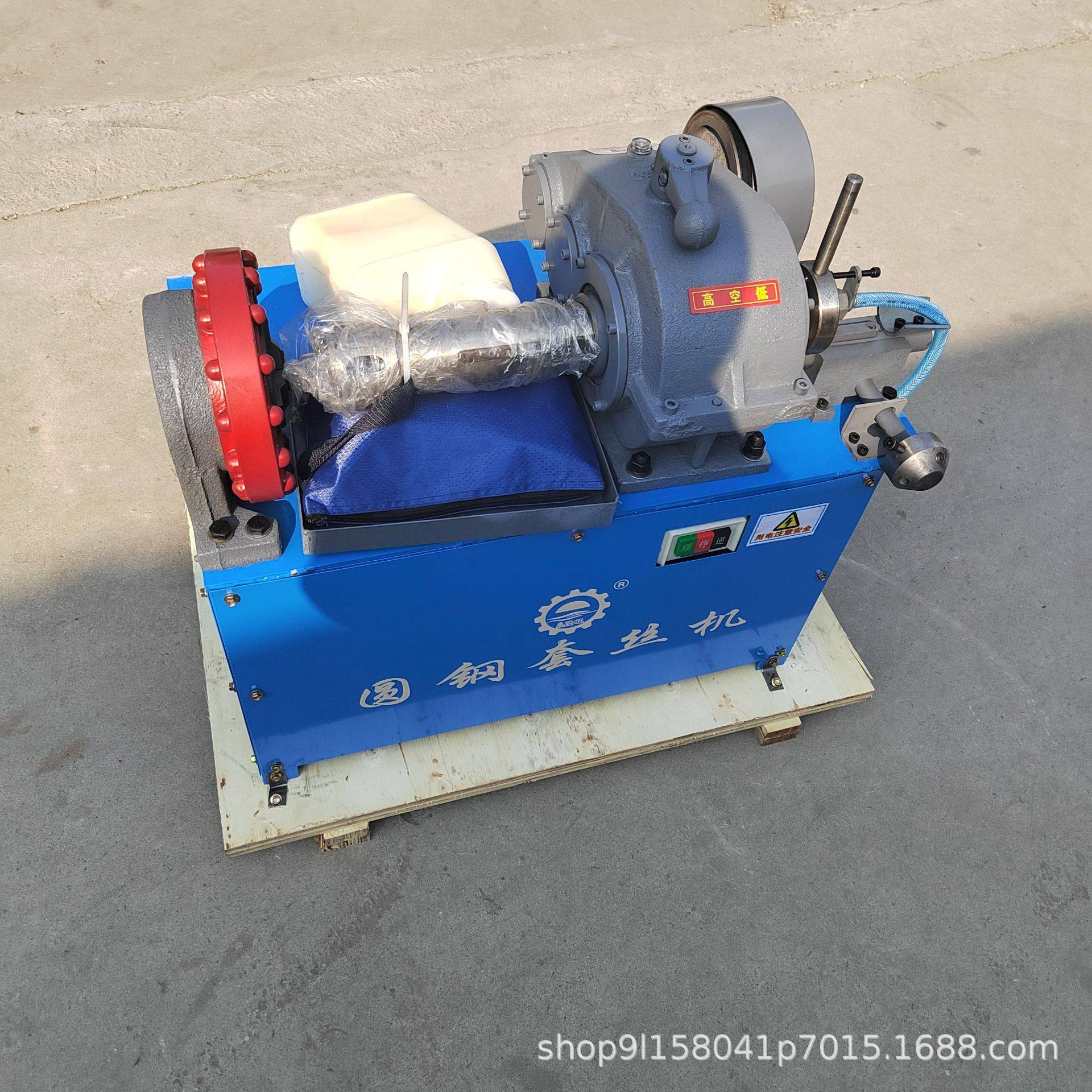 高速圆钢套丝机 多功能钢筋套扣机送圆板牙 台式圆钢搓丝机