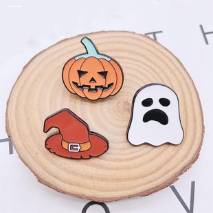 别针学生包包装 小幽灵胸针可爱日系金属徽章男女个性 饰万圣节礼物