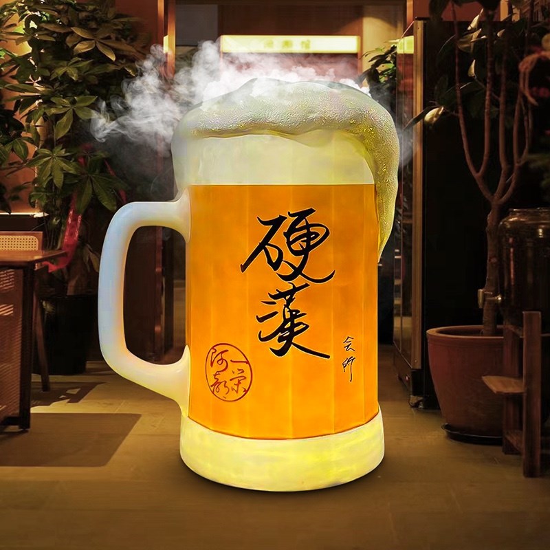 网红霸王茶姬奶茶杯咖啡杯啤酒杯雕塑咖啡厅酒吧店铺引流大摆件