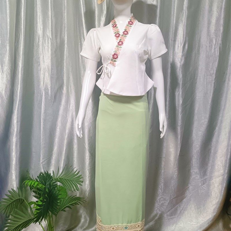云南2024新款j傣族民族服装女夏季传统显瘦工作服日常生活装小清