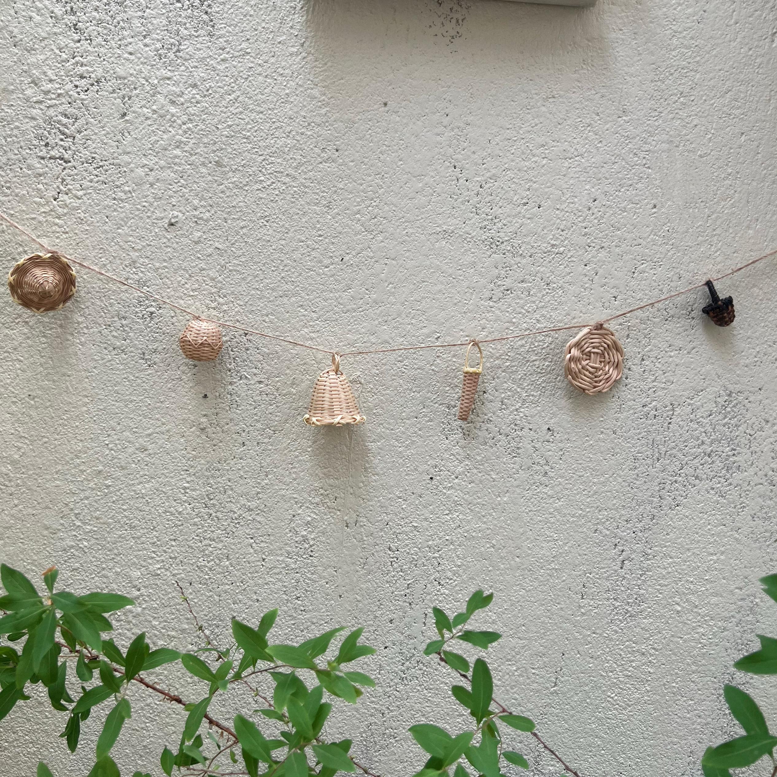 INS风手工编织柳编篮子铃铛帽子手提篮装饰迷你挂件挂饰创意可爱