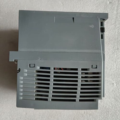 议价原装拆机施耐变频器ATV310HU22N4A 2.2